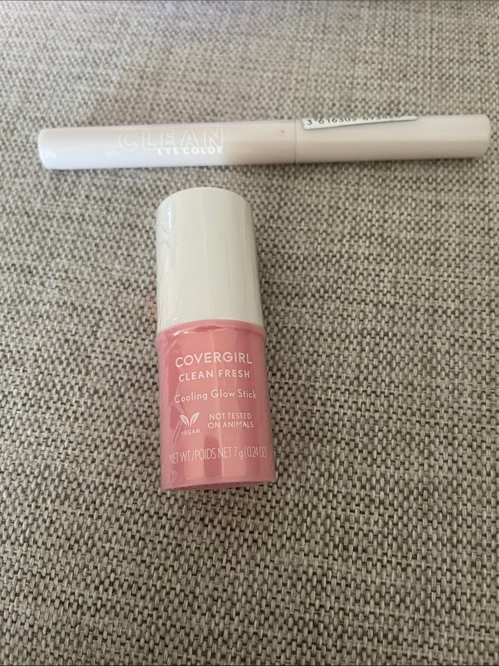 COVERGIRL Clean Fresh Cooling Glow Stick - Pink
